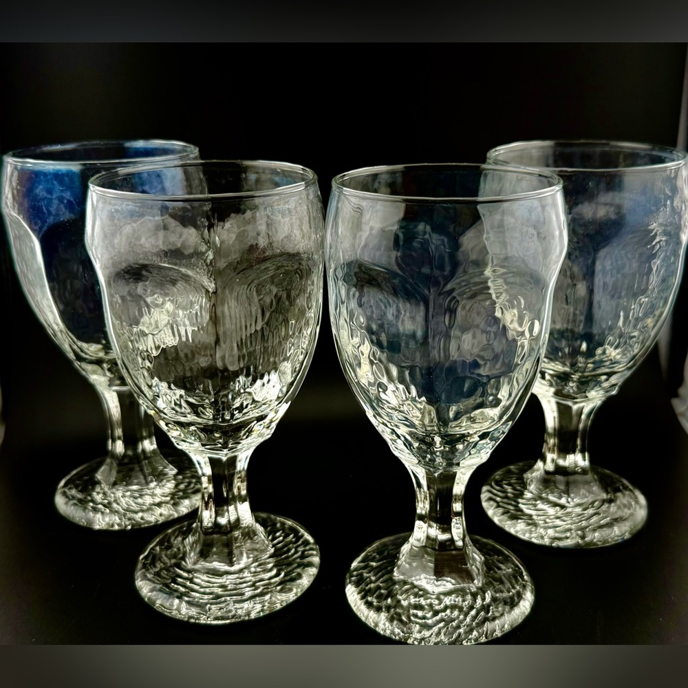 4 Libbey Chivalry clear glass water goblet. 12oz
